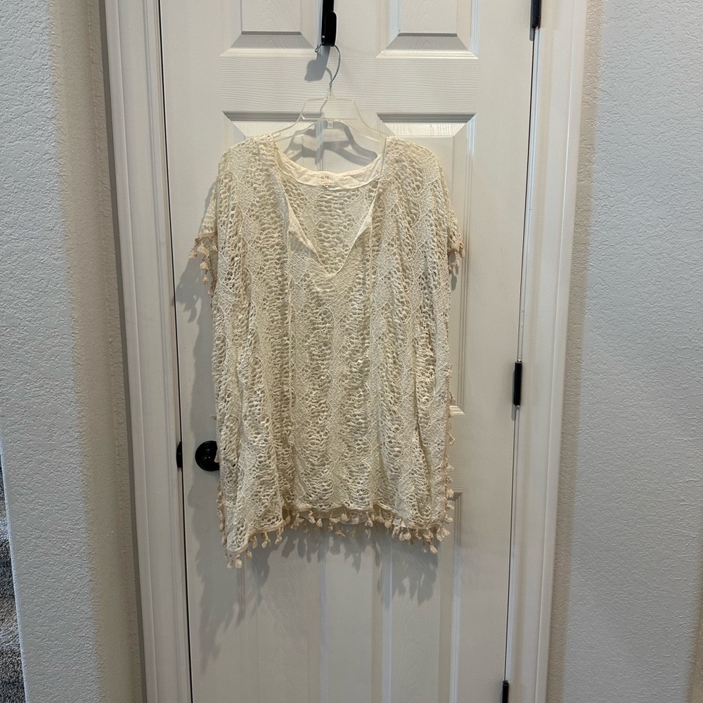 Surf Gypsy Cream Lace Cover-Up Medium
